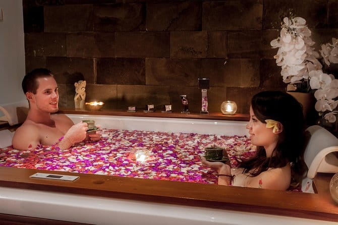 2 hours Bali Lulur Massage & Spa Treatment Including Hotel Transfers - Spa location and changing treatment sites