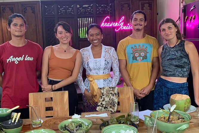5 Star Private Cooking Class Experience in Bali, Lunch Included - Key points at a glance