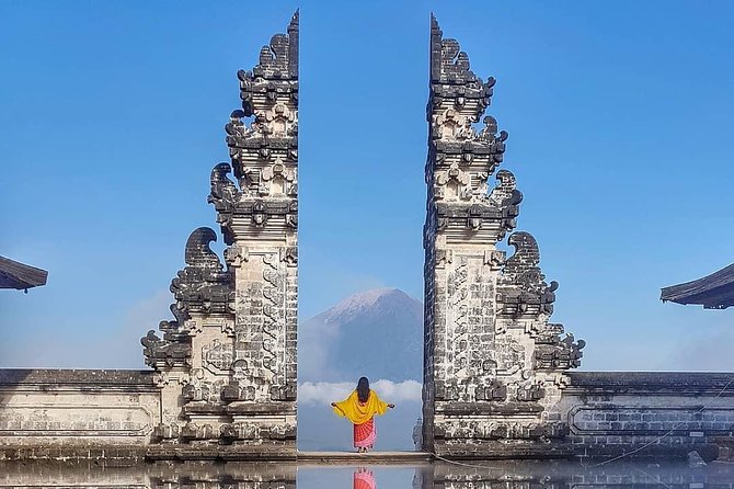 All-Inclusive Lempuyang Temple Gate Of Heaven Tour - Tirta Gangga’s pools, statues, and formal gardens