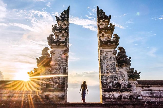 Amazing Private Tour: Lempuyang temple, Tirta gangga, Tukad cepung waterfall - Why this East Bali route works