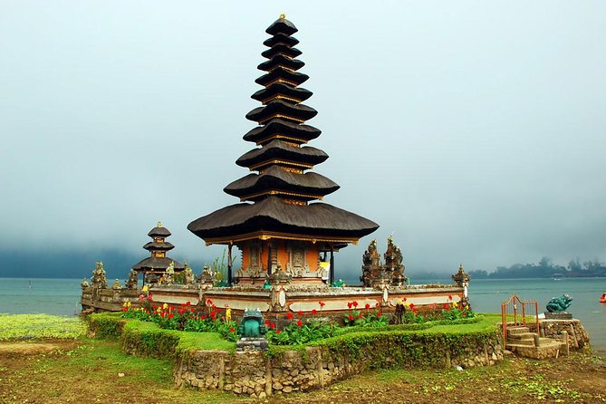 Amazing Private Tours: Dolphins Lovina and Gitgit Waterfall include Lunch - Ulun Danu Beratan brings the classic temple view
