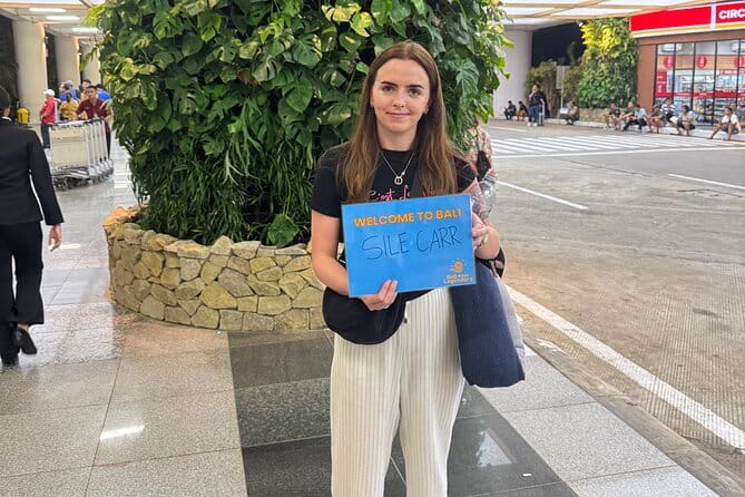 Bali Airport Pick up and Hotel Transfer in Private Car - What happens at the arrival gate