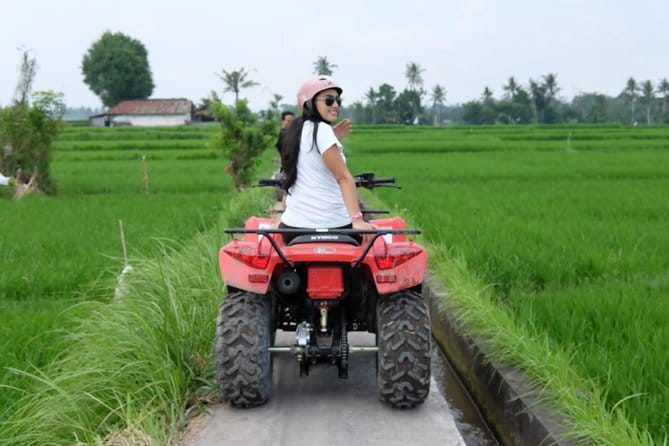 Bali Ayung River Rafting And Bali Quad Bike Packages - Showers, changing rooms, and Indonesian lunch