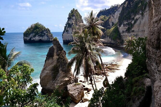 Bali Day Trip: Bali Instagram Tour (All Inclusive & Private) - Goa Raja Waterfall for a change of pace