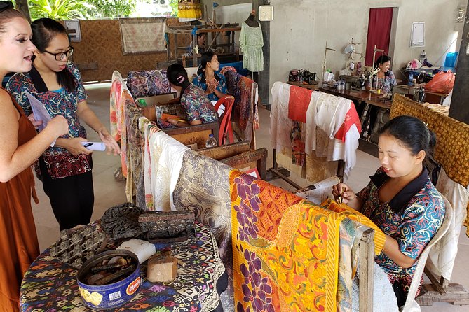 Bali Full Day Holy Water Tour - Sari Amerta Batik Collection: a look at traditional weaving