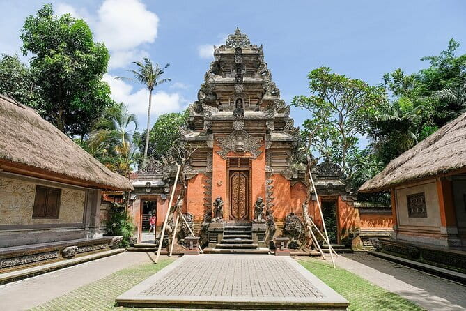 Bali Full-Day Tours : Waterfall and Ubud Destination Trip - Goa Gajah and the meaning of the Elephant Cave