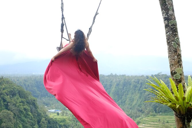 Bali Instagram Tour with Photographer - Lunch at Ristorante Lereng Agung, with Mount Agung views