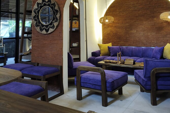 Bali Jewelry Silver Class in Uluwatu with Gold Plating Option - Cutting, hammering, stamping, and polishing