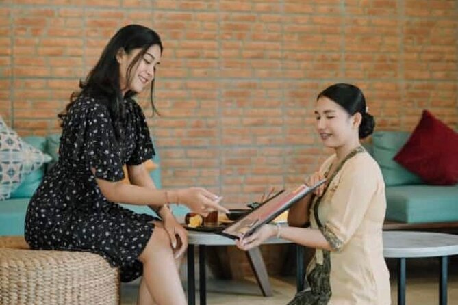 Bali Luxury Spa Package 2 hour Treatmen at Royal orchird spa - Starting with the Thalaso foot wash