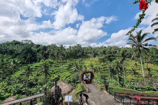 Bali Private inclusive tour: Best of Ubud in a Day - Ubud Traditional Art Market is best for browsing, not rushing