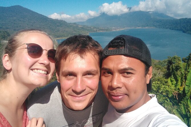 Bali Private Tour Service | Best Bali Driver for your Trip in Bali - Ubud’s rice terraces, waterfall, and coffee stop