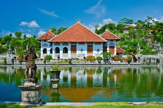 Bali Sky Gate and Water Palace - Key points at a glance