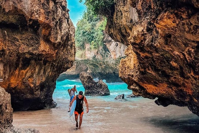 Bali Tour Customized With Local Guide - Uluwatu at sunset, with dance and dinner