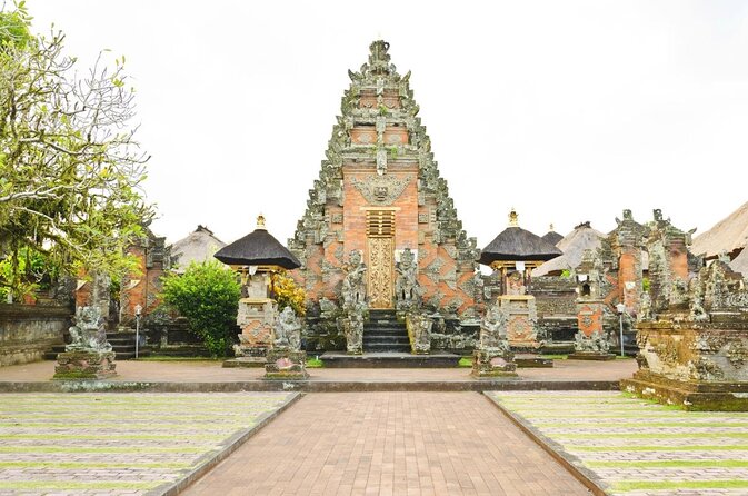 Bali Traditional Dance, Waterfall and Hindu temple with lunch - Key points to know before booking