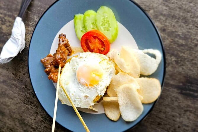 Balinese Street Food Tour By Motorbike All You Can Eat and Drink! - Why the scooter makes this food tour different