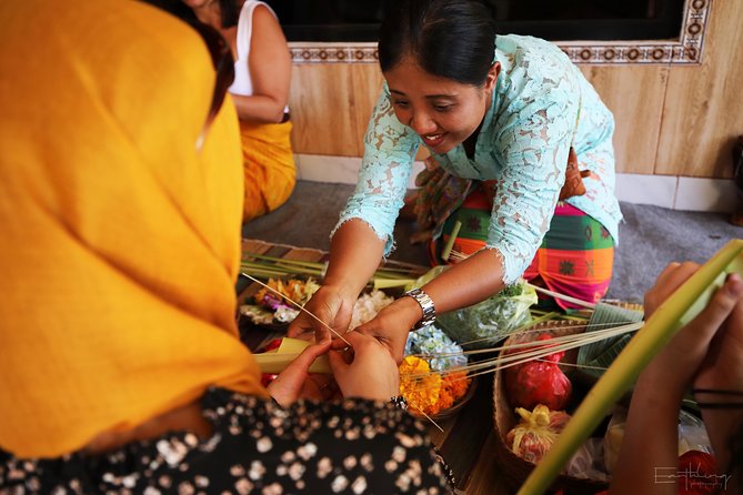 Balinese Village Experience - Making canang sari by hand