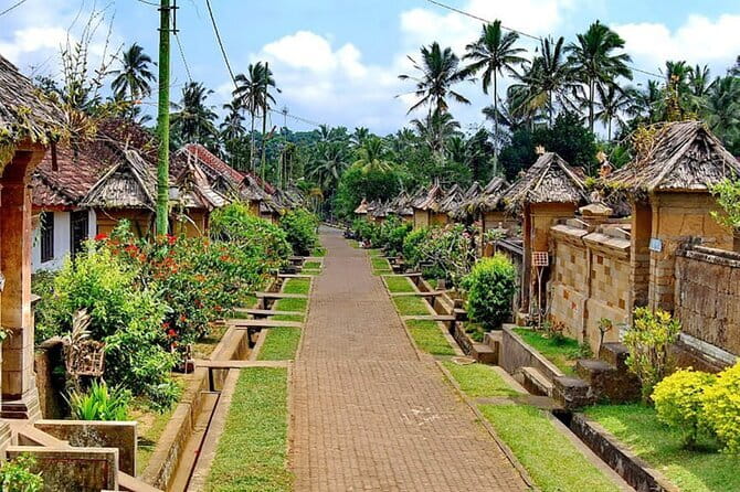 Best of Bali Private Shore Excursions - A traditional Balinese home near Batuan