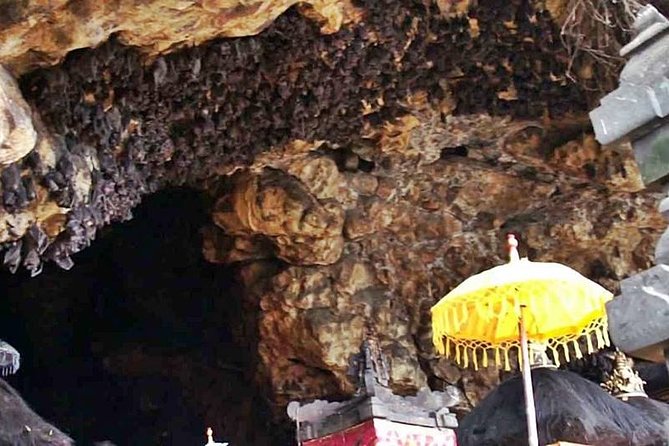 Blow Lagoon Bali Snorkeling and see Bali Bats Cave Temple - Shower, change, and eat before the temple visit
