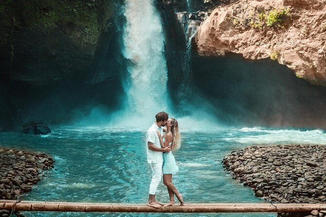 Full-Day Highlights and Best of Ubud Village - Lunch in Ubud and the road between stops