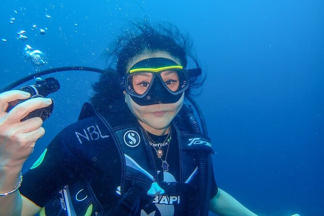 Full-Day Scuba Diving Experience of USAT Liberty in Tulamben - Meeting the instructor and preparing the equipment