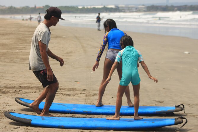 Group surf lesson by Malu Surf Bali - The first 45-minute surf session