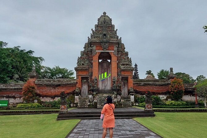 Half-Day Private Tour to Tanah Lot and Bali Royal Temple - Pod Chocolate turns a temple day into a tasting stop