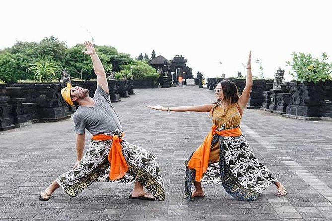 Half-Day Taman Ayun UNESCO and Tanah Lot Temple with private Car - Tanah Lot and the temple on the sea