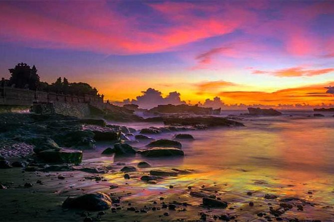 Half-Day Taman Ayun UNESCO and Tanah Lot Temple with private Car - What the private car adds to the day
