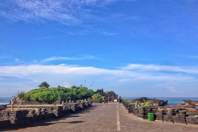 Half-Day Taman Ayun UNESCO and Tanah Lot Temple with private Car - FAQ