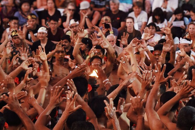 Kecak and Fire Dance Ticket at Uluwatu Temple - Seating, comfort, and crowd conditions