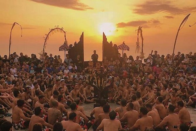 Kecak fire dance and uluwatu temple tour - free wifi - Private transport and the driver question