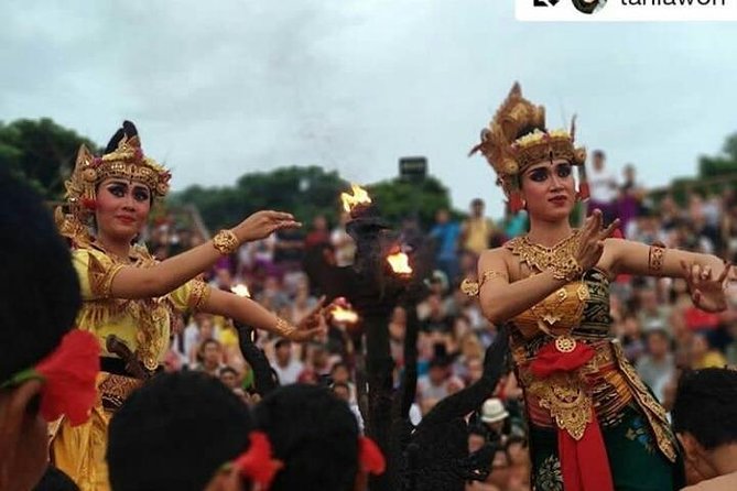 Kecak fire dance and uluwatu temple tour - free wifi - Jimbaran Beach adds an easy dinner option