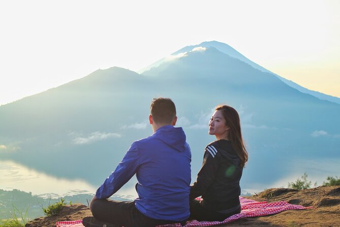 Mount Batur Sunrise Trekking Open Trip All-Inclusive - Climbing in the dark before the heat