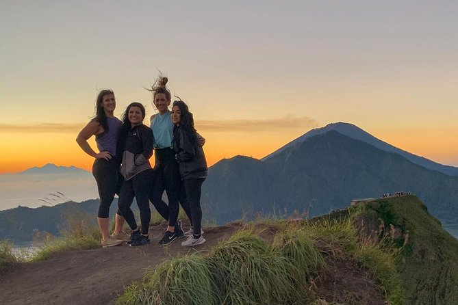 Mount Batur Sunrise Trekking Private Tour with Breakfast and Hotel Transfer - Walking down and choosing the crater route