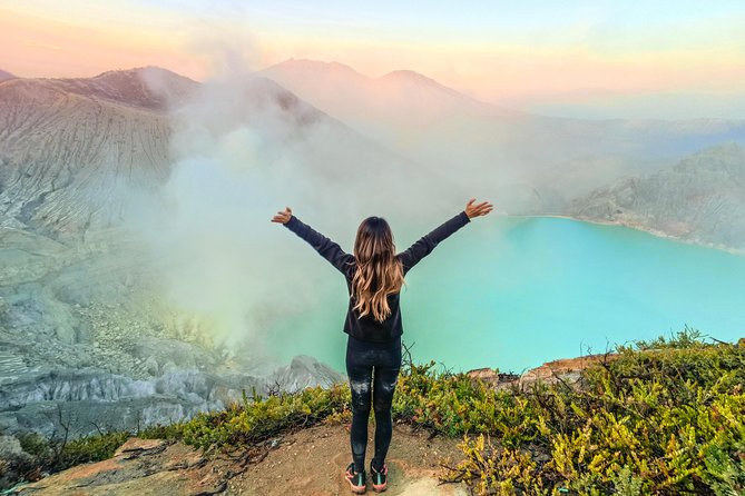 Mount Ijen Blue Flame Tour from Bali - Sunrise over the turquoise acid lake
