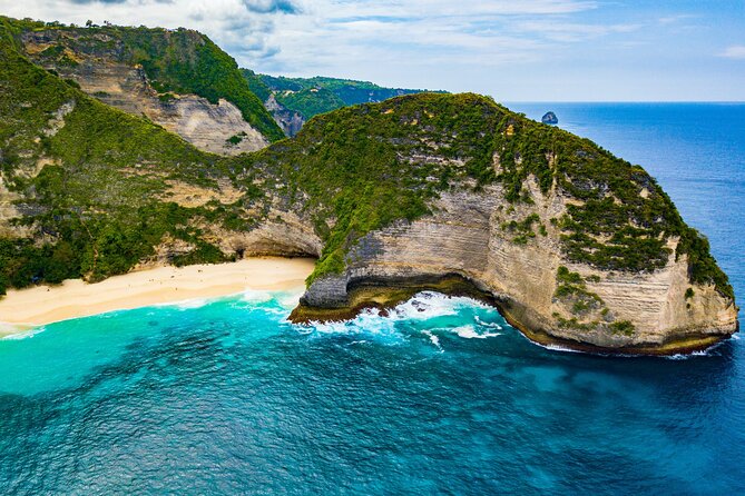 Nusa Penida 2 Day 1 Nights Guided Private Bali Tour - Paluang Cliff gives you another angle