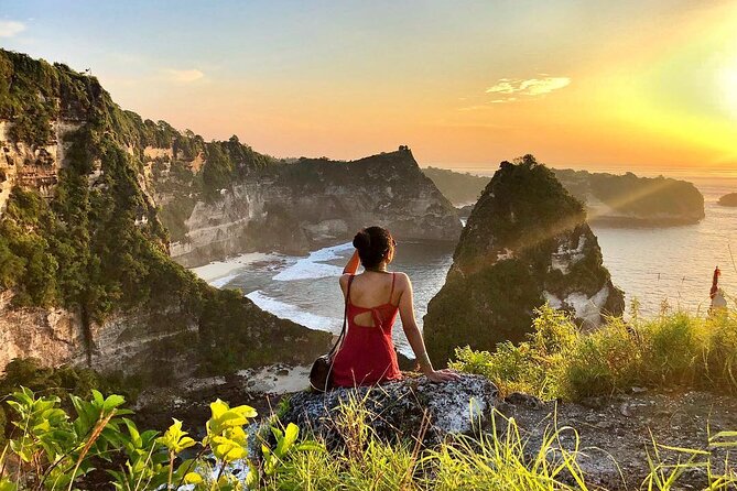 Nusa Penida Instagram Tour: The Most Iconic Spots (Private & All-Inclusive) - Kelingking Beach and the famous T-Rex profile