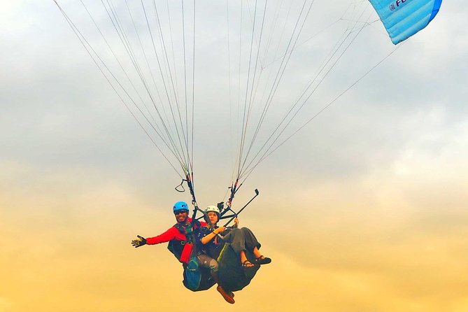 Paragliding Bali Nusa Dua cliff with Free Photo/Videos - Who should book this experience