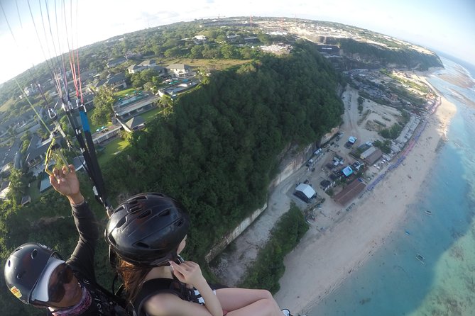 Paragliding Bali Nusa Dua cliff with Free Photo/Videos - Why the southern cliffs make a good setting