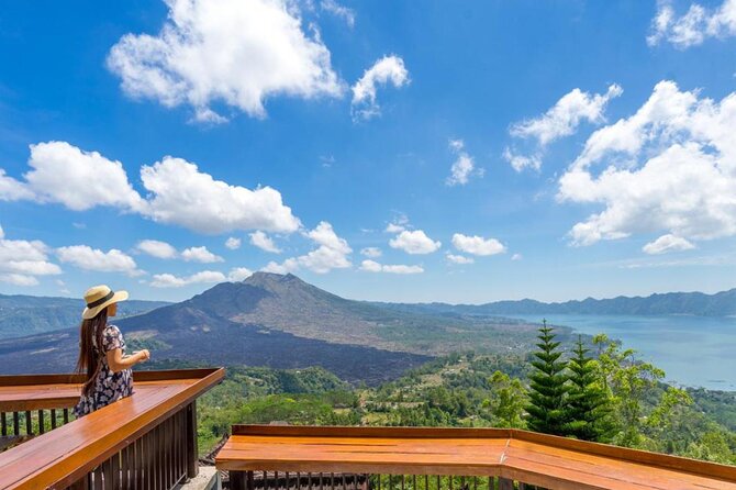 Private 3-day Tour Package: Bali's Top Sights - Day two: Lempuyang and the eastern waterfalls