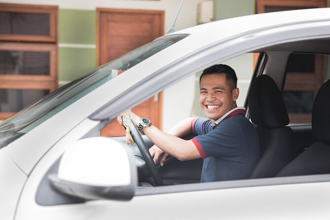 Private Arrival Transfer: Bali Airport to Kuta, Legian, Seminyak and Nusa Dua - Meeting your driver after customs