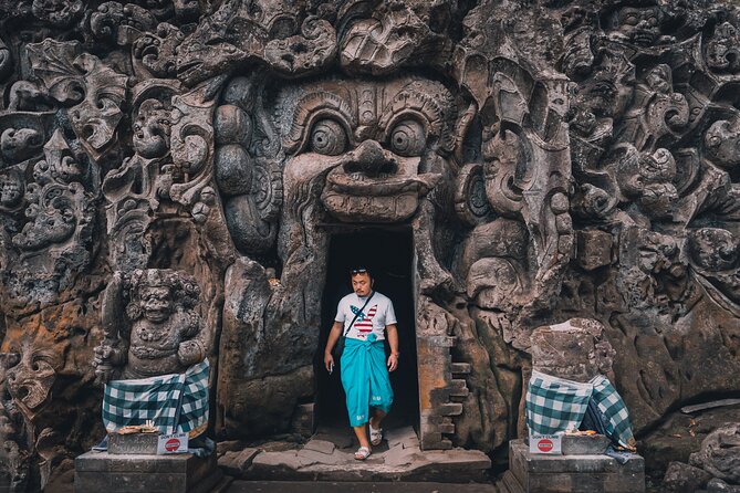 Private Tour : Bali Best Waterfalls, Temples and Monkey Forest - What to pack for the wet parts of the day