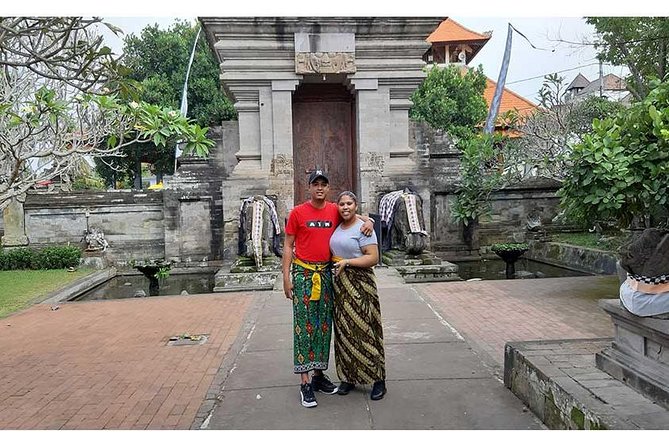 Private Tour: Batuan Temple, Tegenungan Waterfall, Elepahant Cave Free transport - A long Bali day that covers the major contrasts