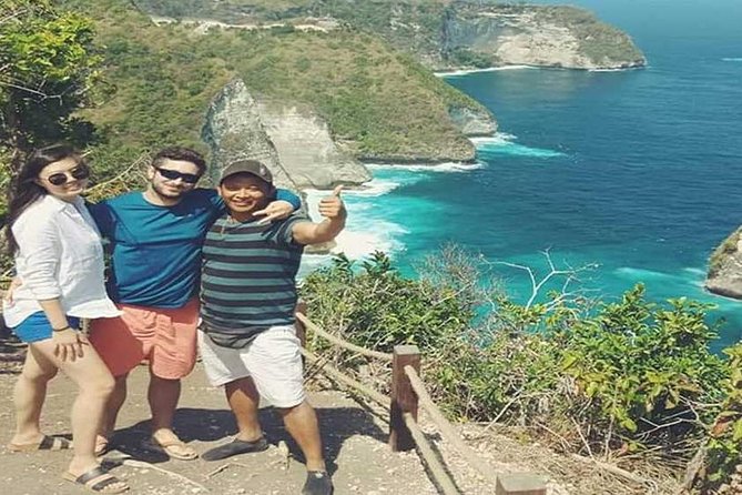 Private tour : East of Nusa Penida Day Tour All-inclusive - The Molenteng tree house photo stop
