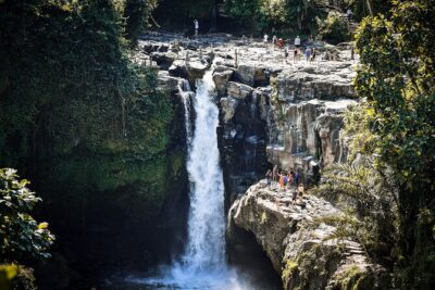Private Tour : Individual costumize route with FREE – WIFI