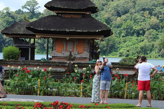 Private Tour : Individual costumize route with FREE - WIFI - Tegalalang Rice Terrace and the final scenic pause