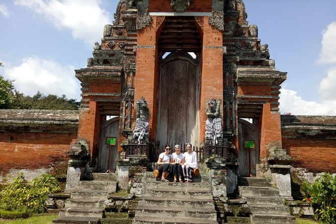 Private Tour: Leke-Leke Waterfall, Handara gate & Iconic Temples - Who will enjoy this private route most
