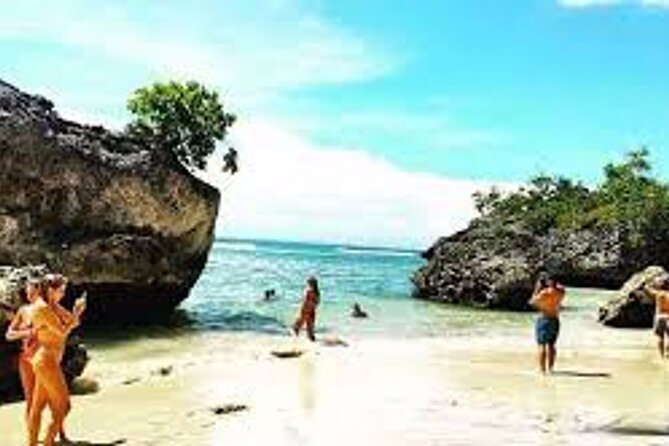 Private Tour Uluwatu Sunset Kecak Dance and Dinner at Jimbaran - Who should book this Bali tour