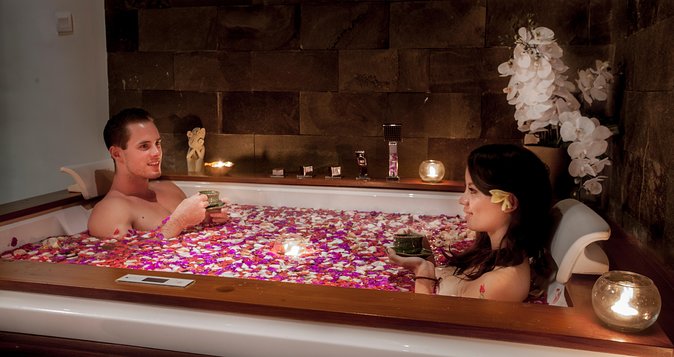 Romantic Couple Treatment at ANJALI SPA - The Massage Comes First