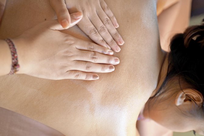Royal Bali Massage 2 Hours in Nusa Dua Bali - The 25-minute shower and flower bath
